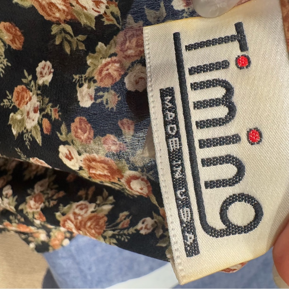 90’s Floral Black Blouse - Picture 5 of 5